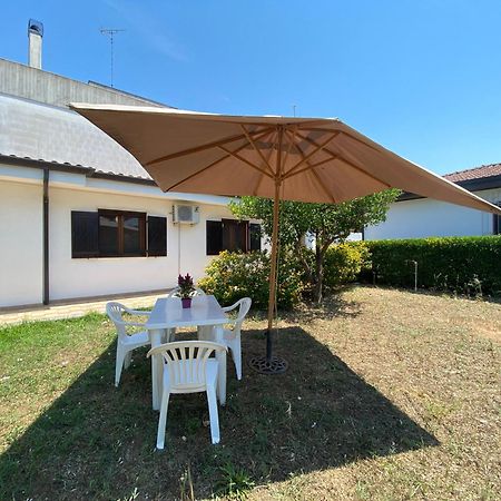 A Casa Di Alfredo Depandance In Villa 레체 외부 사진