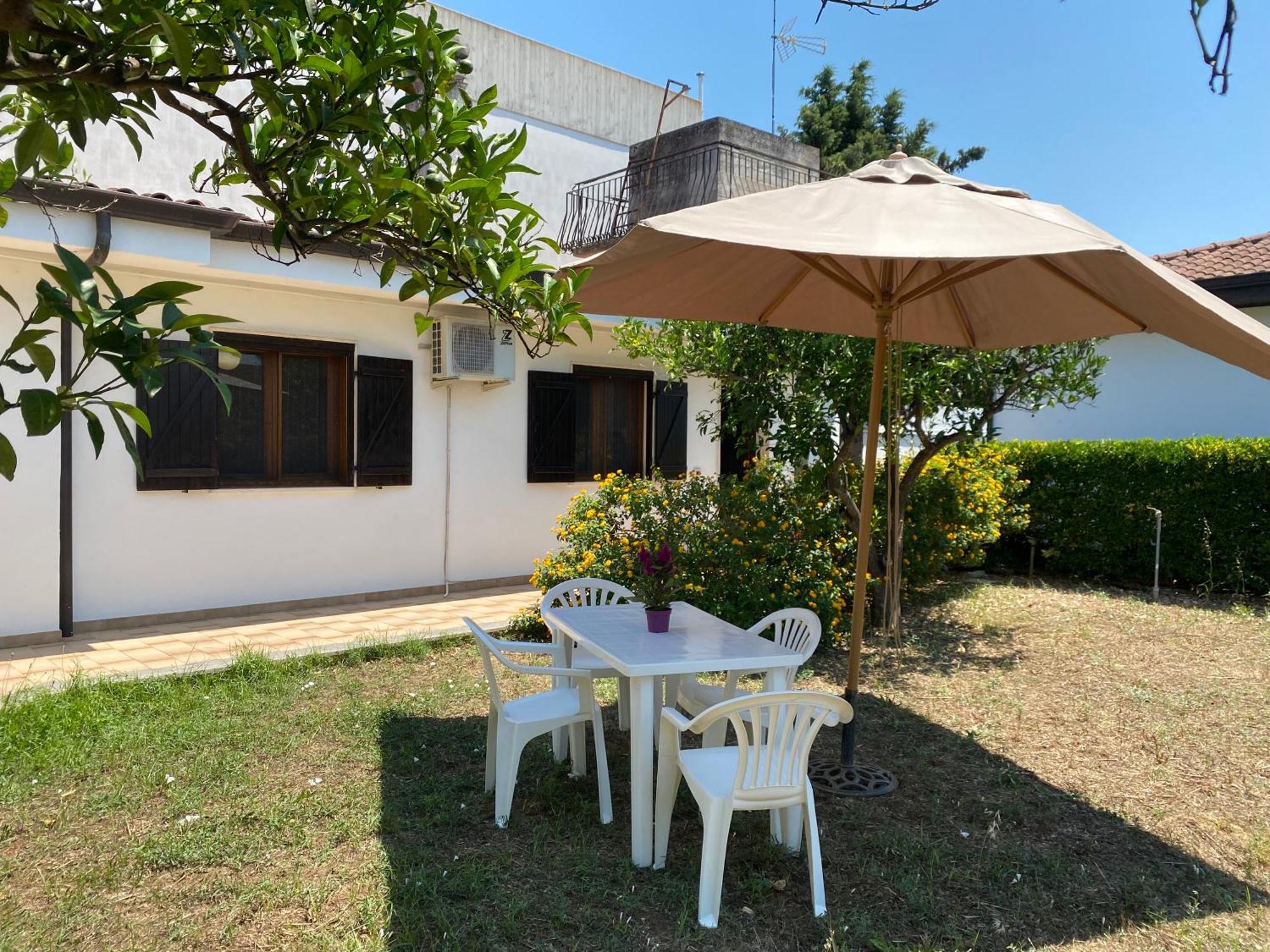 A Casa Di Alfredo Depandance In Villa 레체 외부 사진